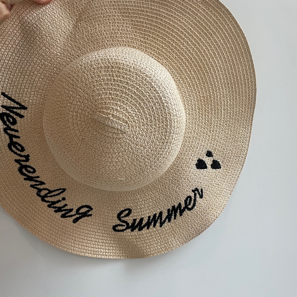 Sun hat. Bought in Positano. Great condition, like new!